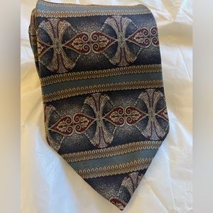 VINTAGE HALSTON 100% ITALIAN SILK TIE